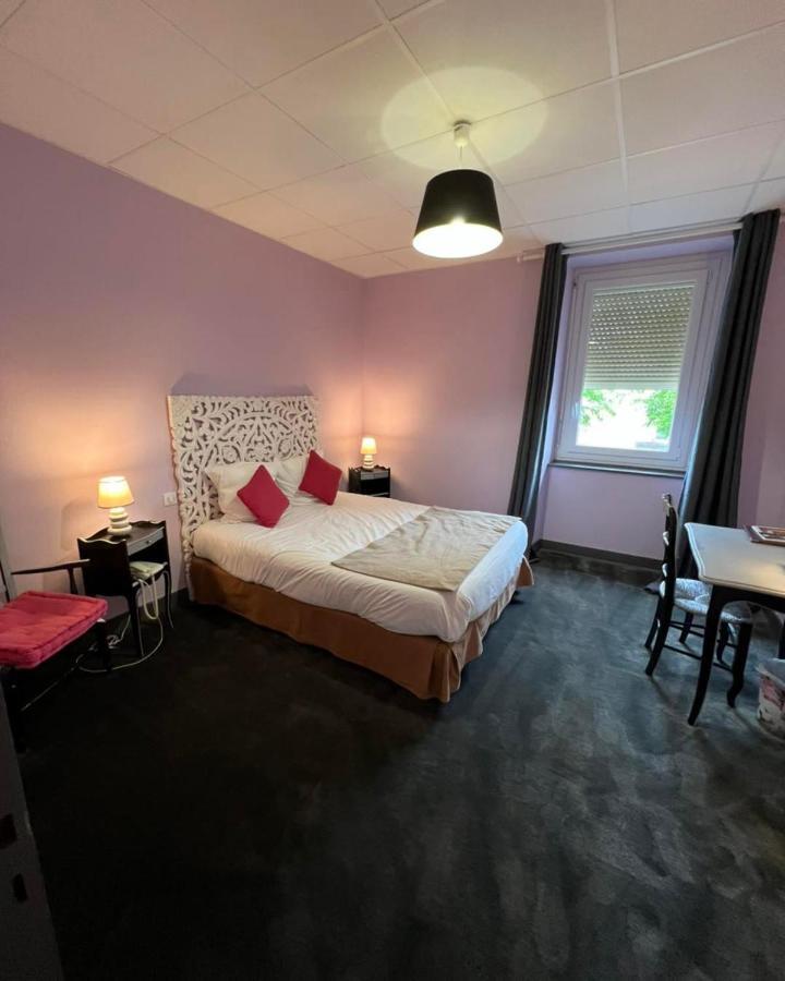 Logis Hotel-Restaurant Les Voyageurs La Coquille Экстерьер фото