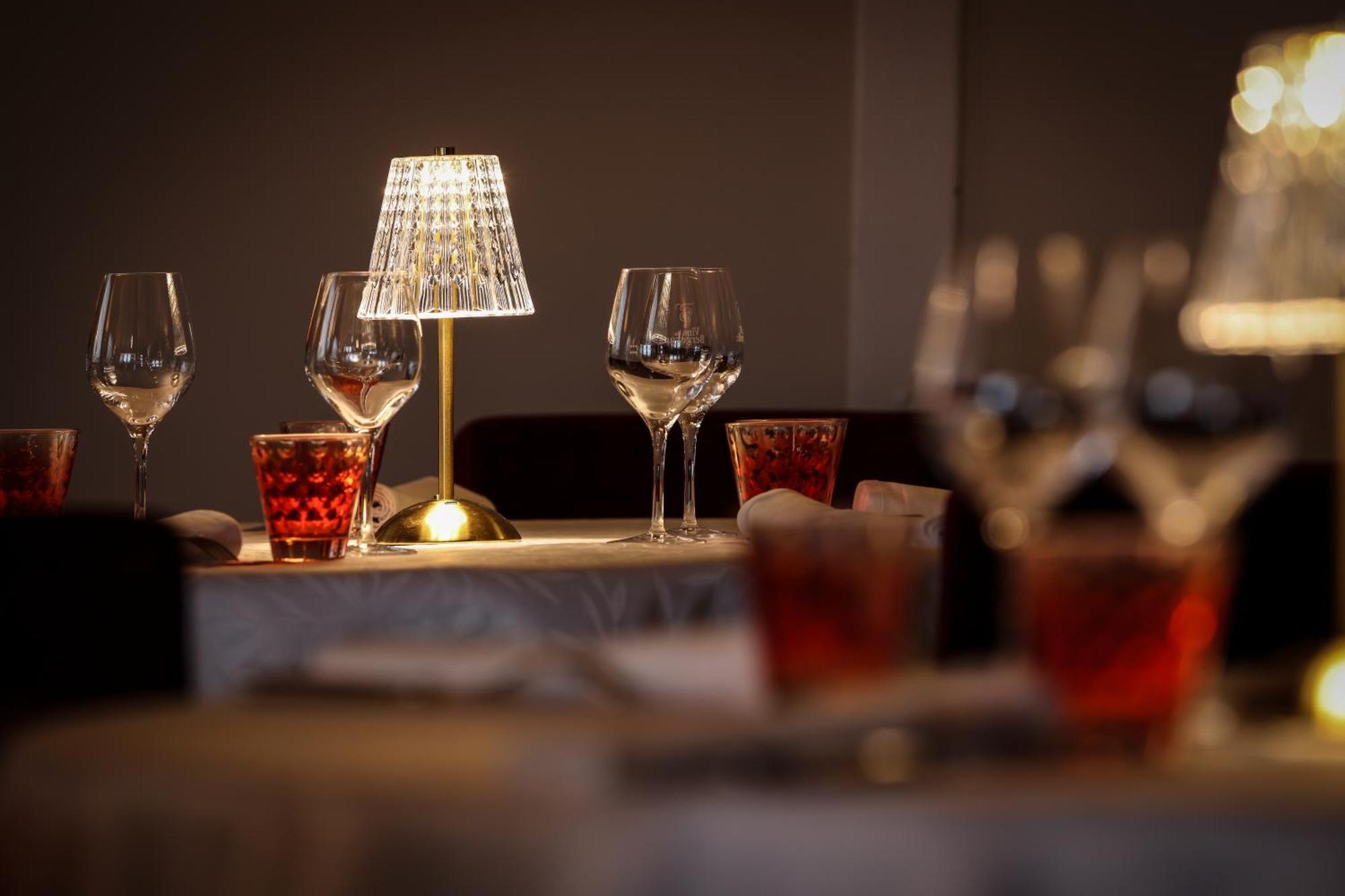 Logis Hotel-Restaurant Les Voyageurs La Coquille Экстерьер фото