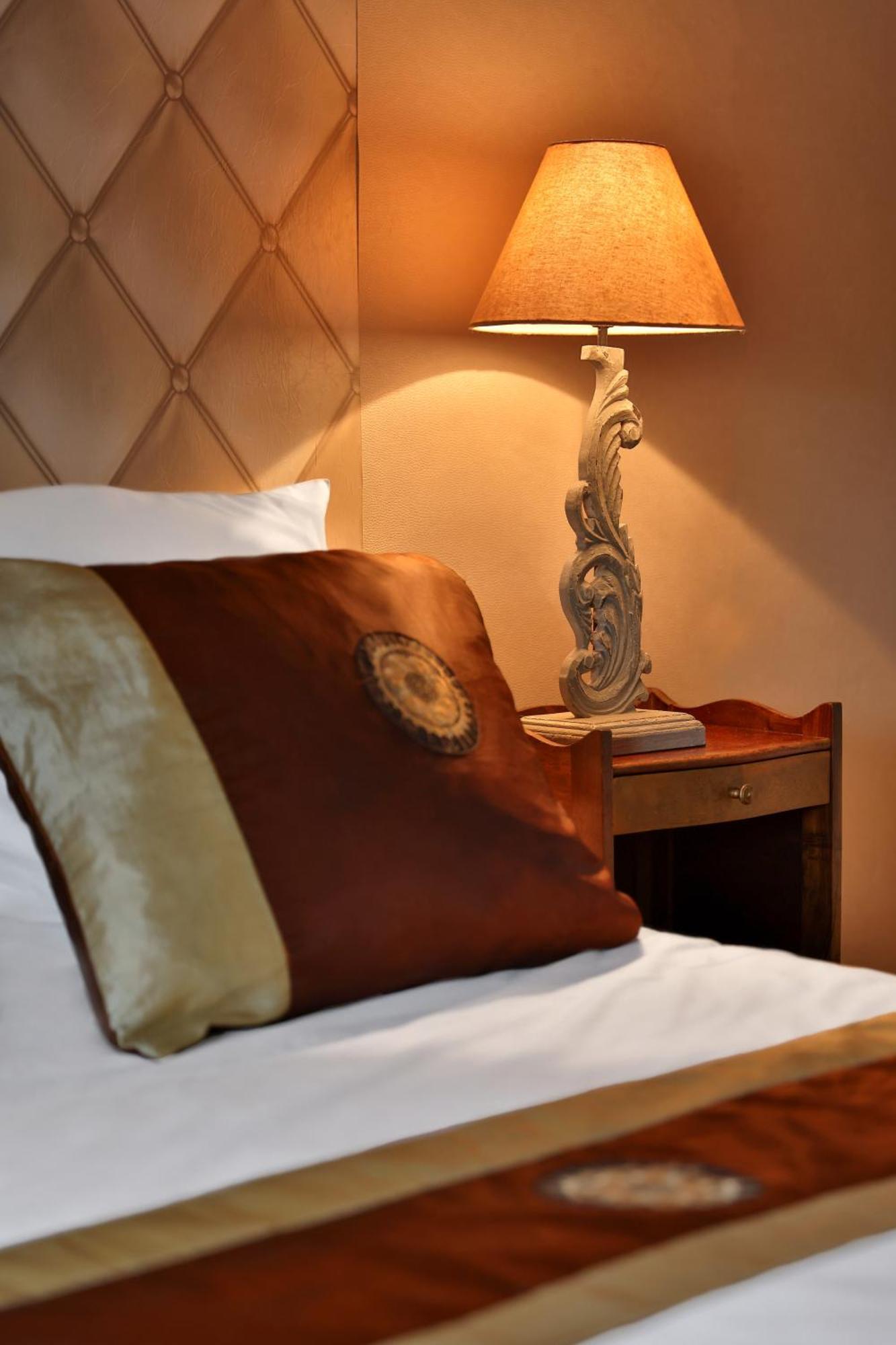 Logis Hotel-Restaurant Les Voyageurs La Coquille Экстерьер фото