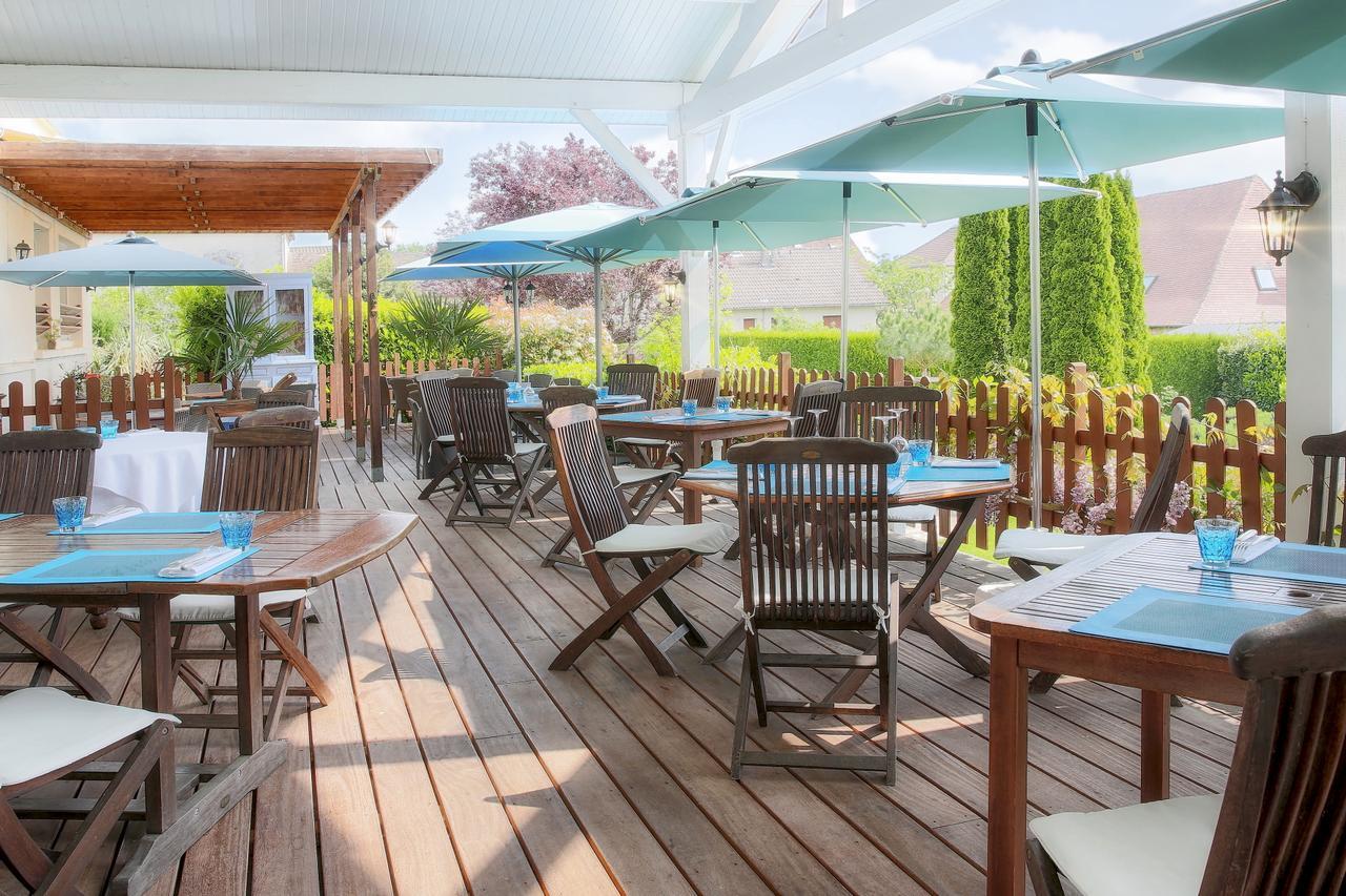 Logis Hotel-Restaurant Les Voyageurs La Coquille Экстерьер фото