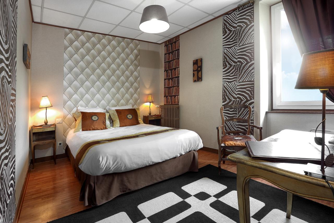 Logis Hotel-Restaurant Les Voyageurs La Coquille Экстерьер фото