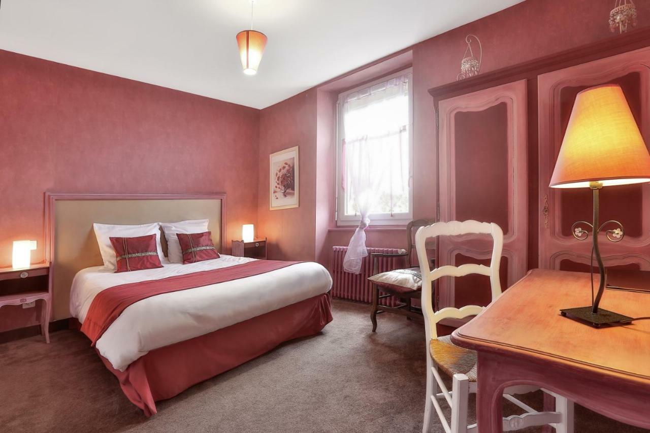 Logis Hotel-Restaurant Les Voyageurs La Coquille Экстерьер фото